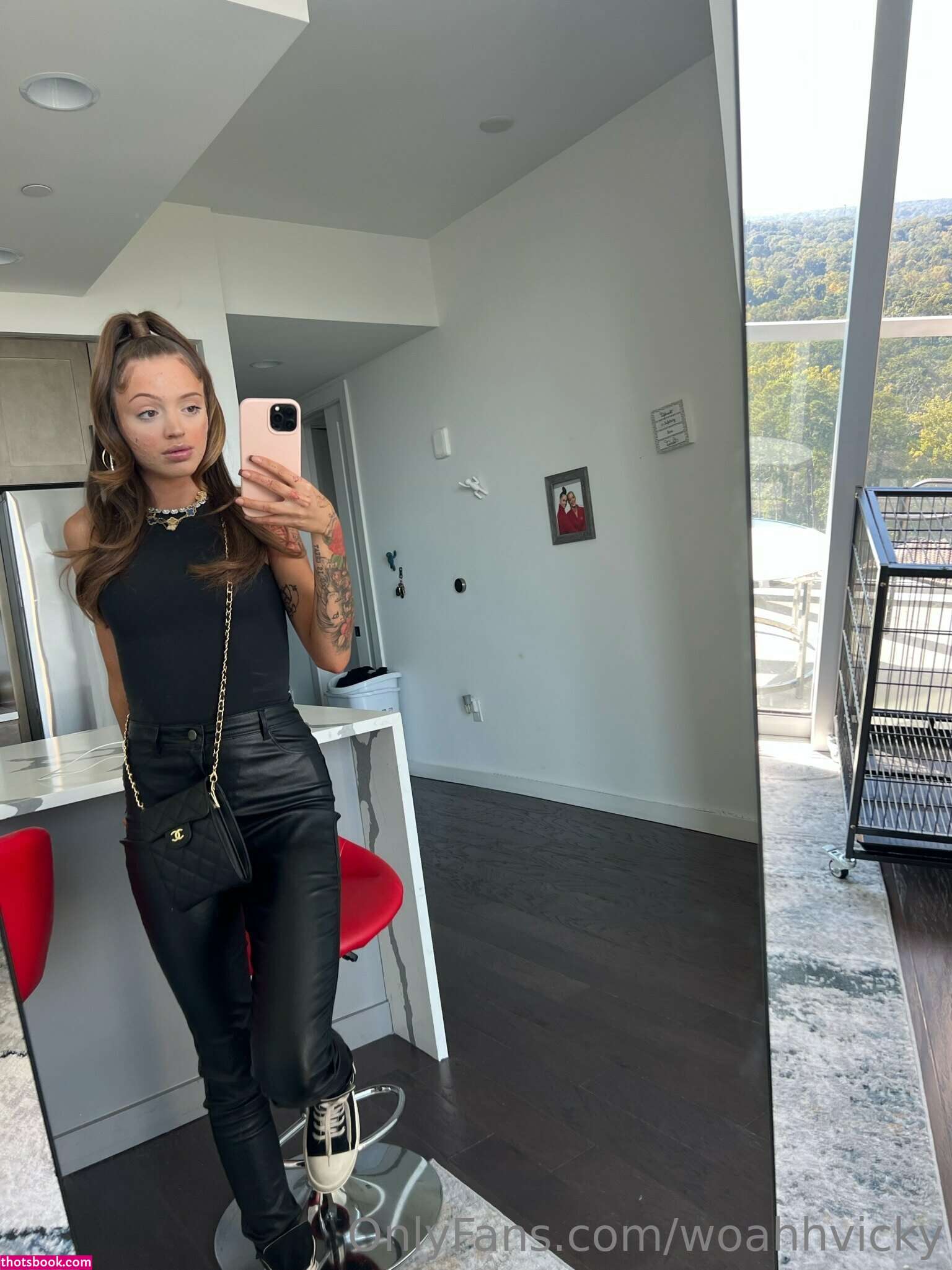 Woah Vicky Photo #56