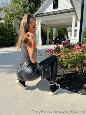 Woah Vicky Photo #89