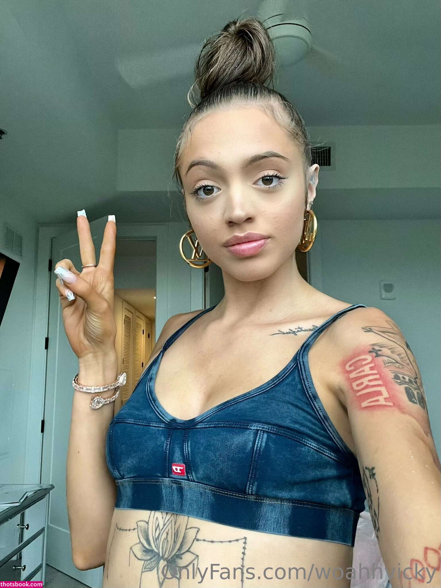 Woah Vicky Photo #93