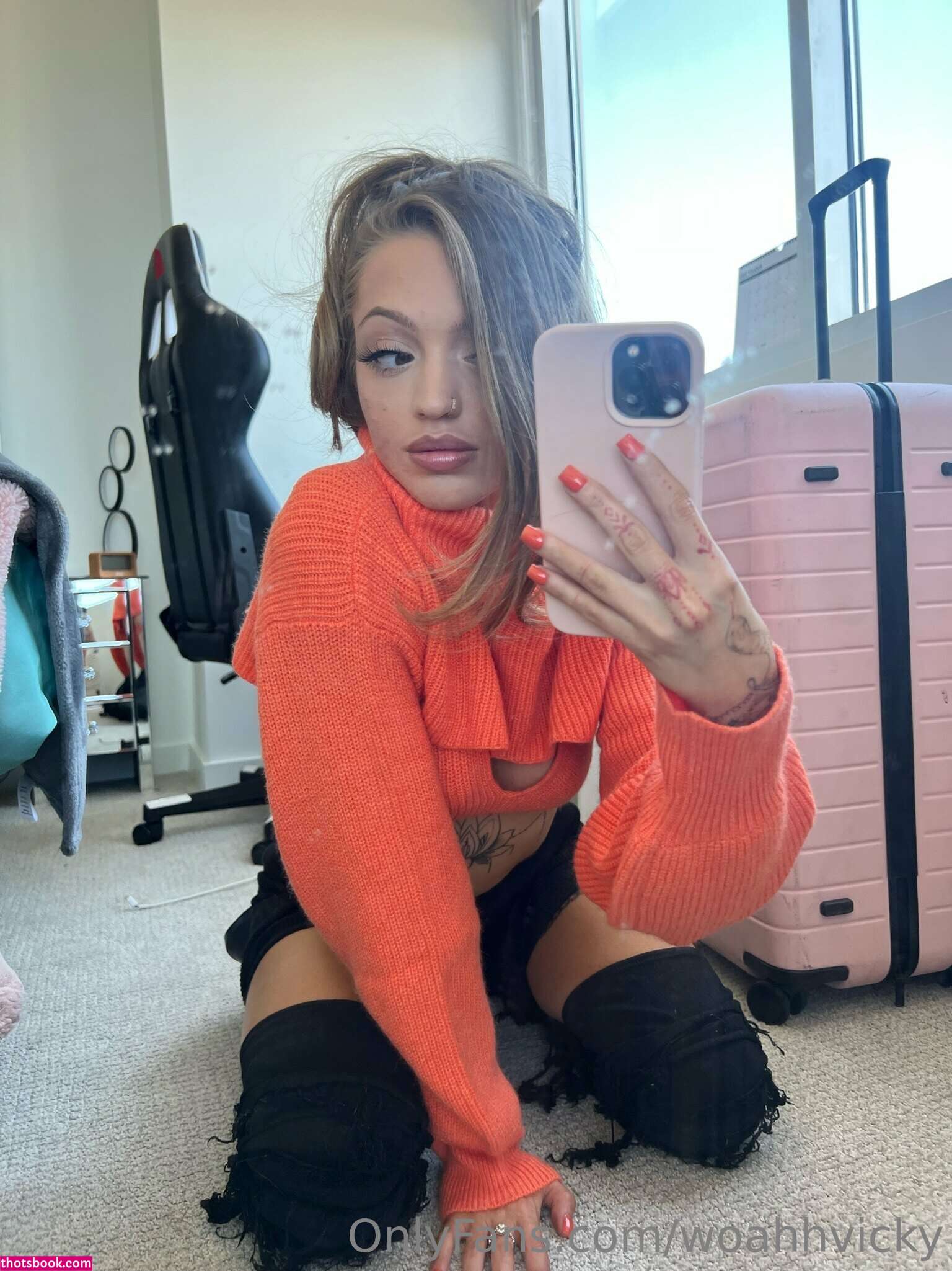 Woah Vicky Photo #102