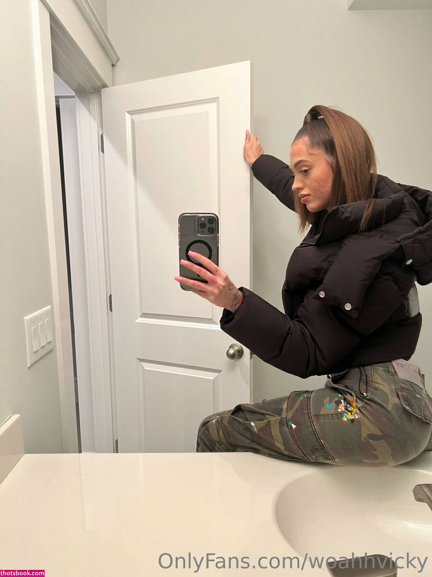 Woah Vicky Photo #123