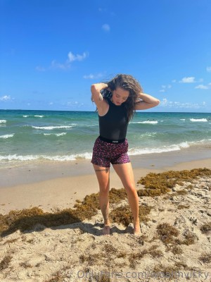 Woah Vicky Photo #157