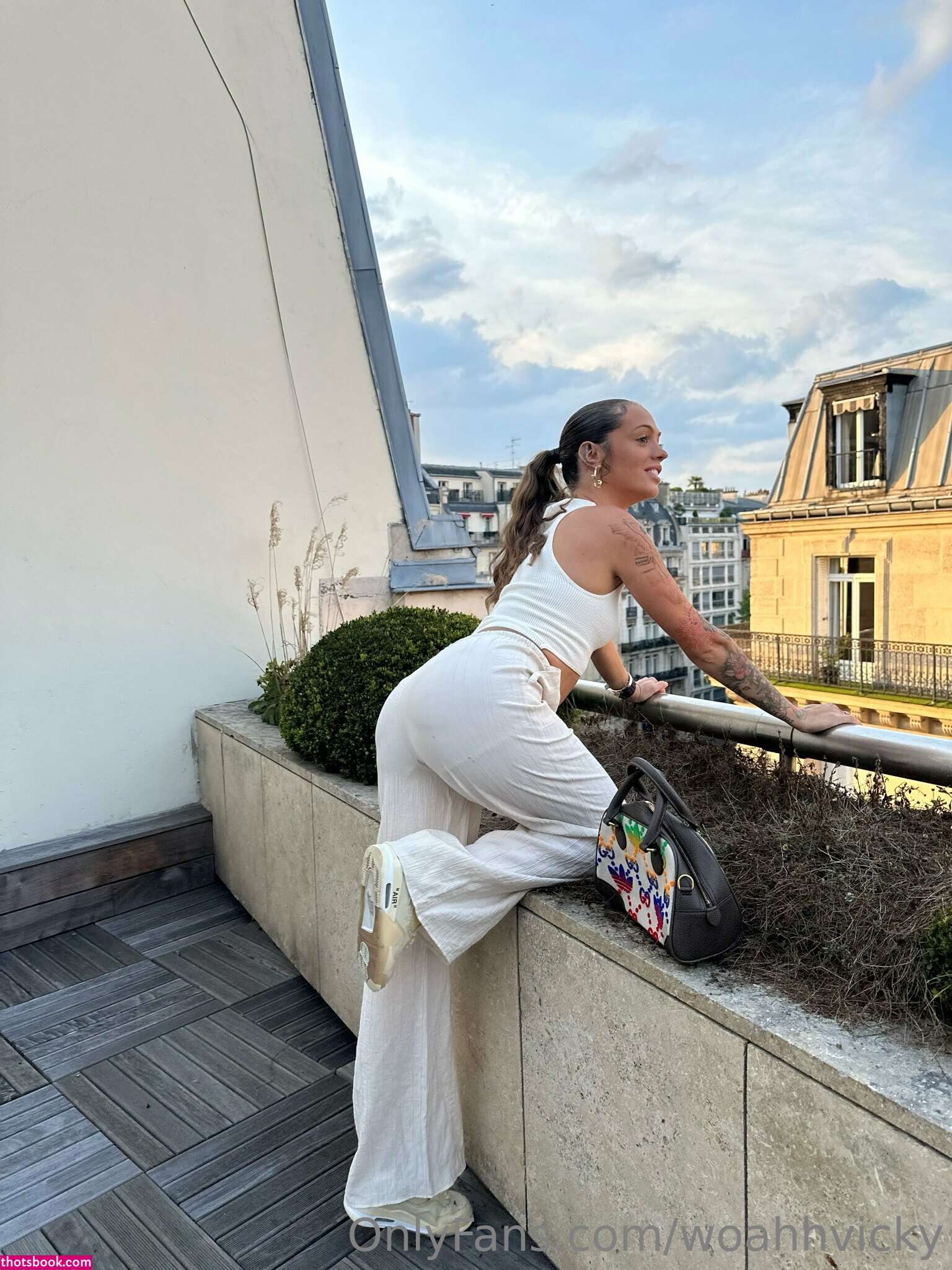 Woah Vicky Photo #185