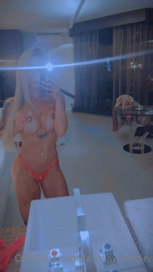 Larissa Wambier Photo #81