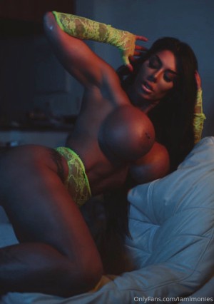 Lindi Nunziato Photo #85