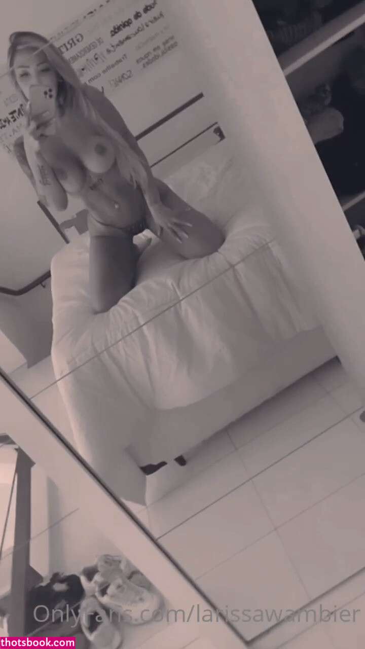 Larissa Wambier Photo #137