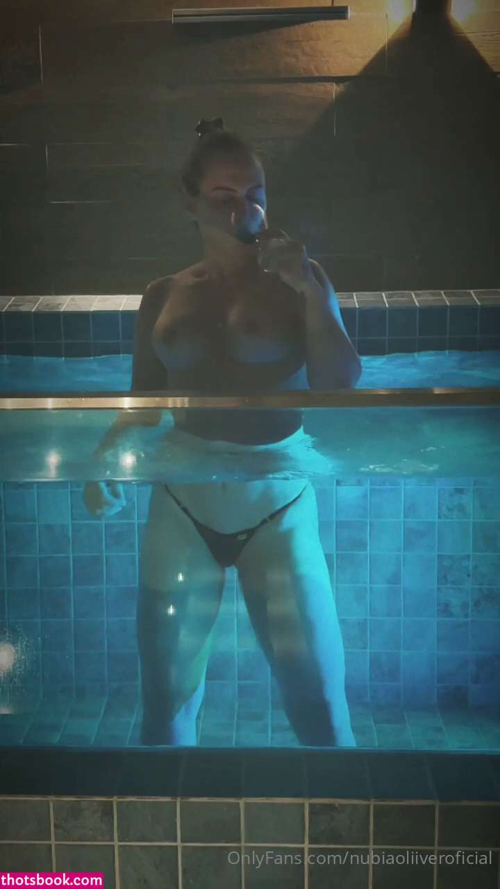 Nubia Oliver Photo #144