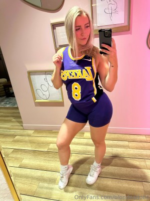 blondeadobo Photo #64