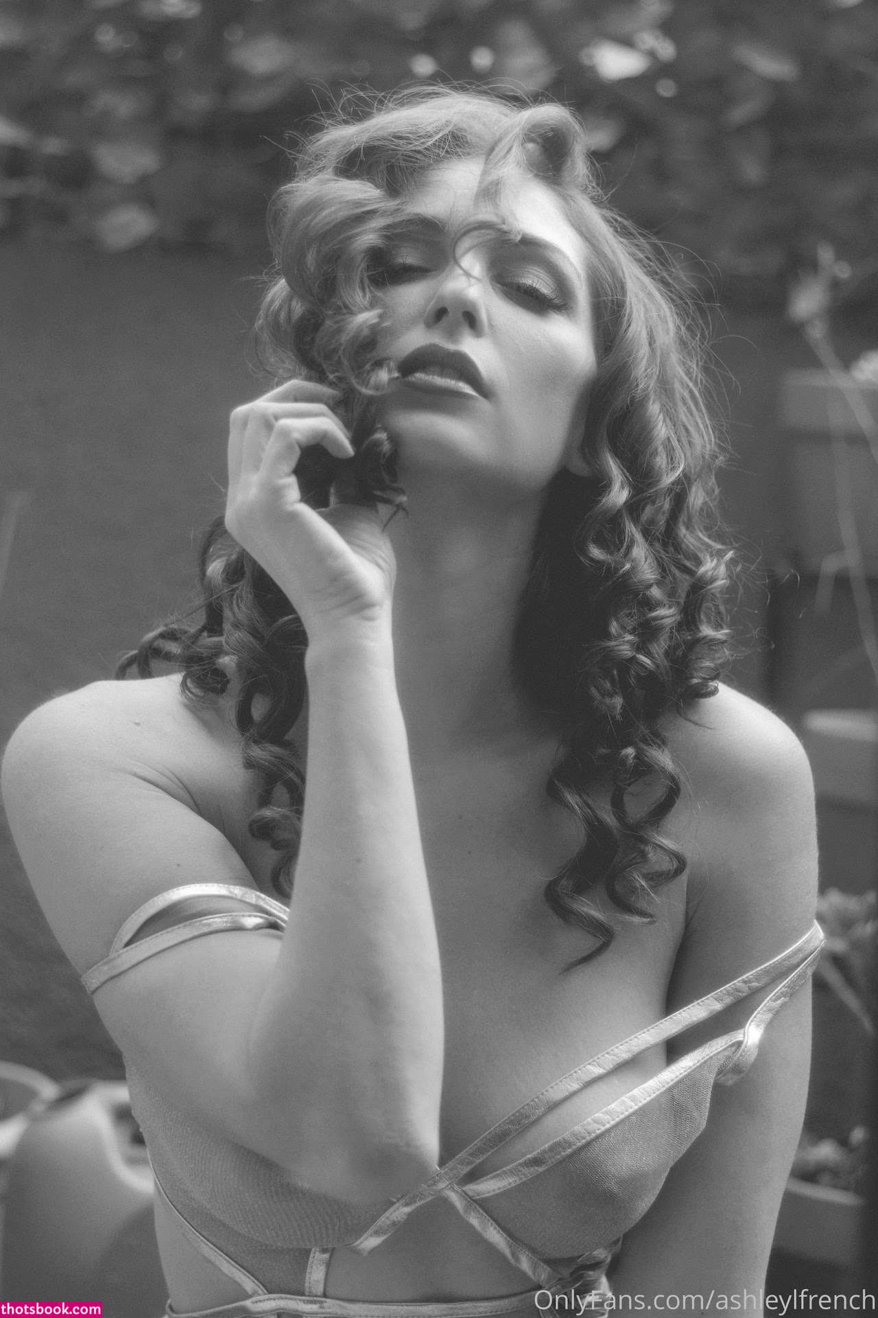 Carlotta Champagne Photo #782