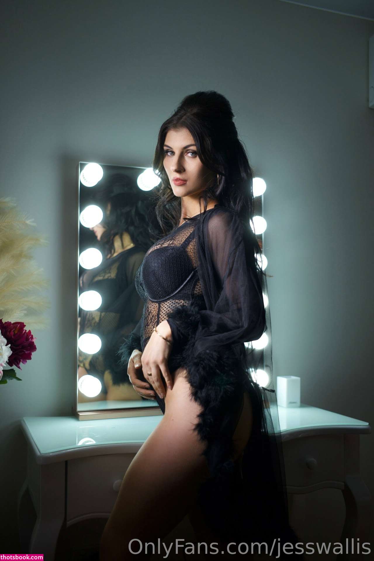 Jess Wallis Photo #43