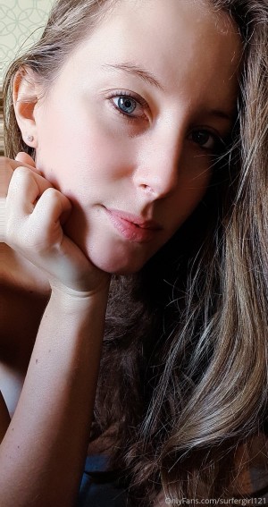 Allie Surfer Photo #20