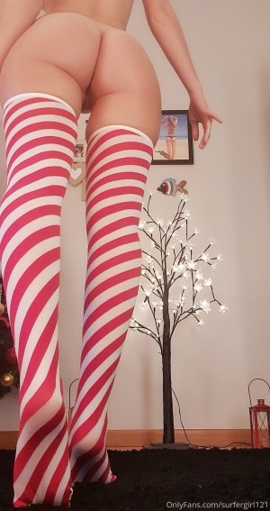 Allie Surfer Photo #26