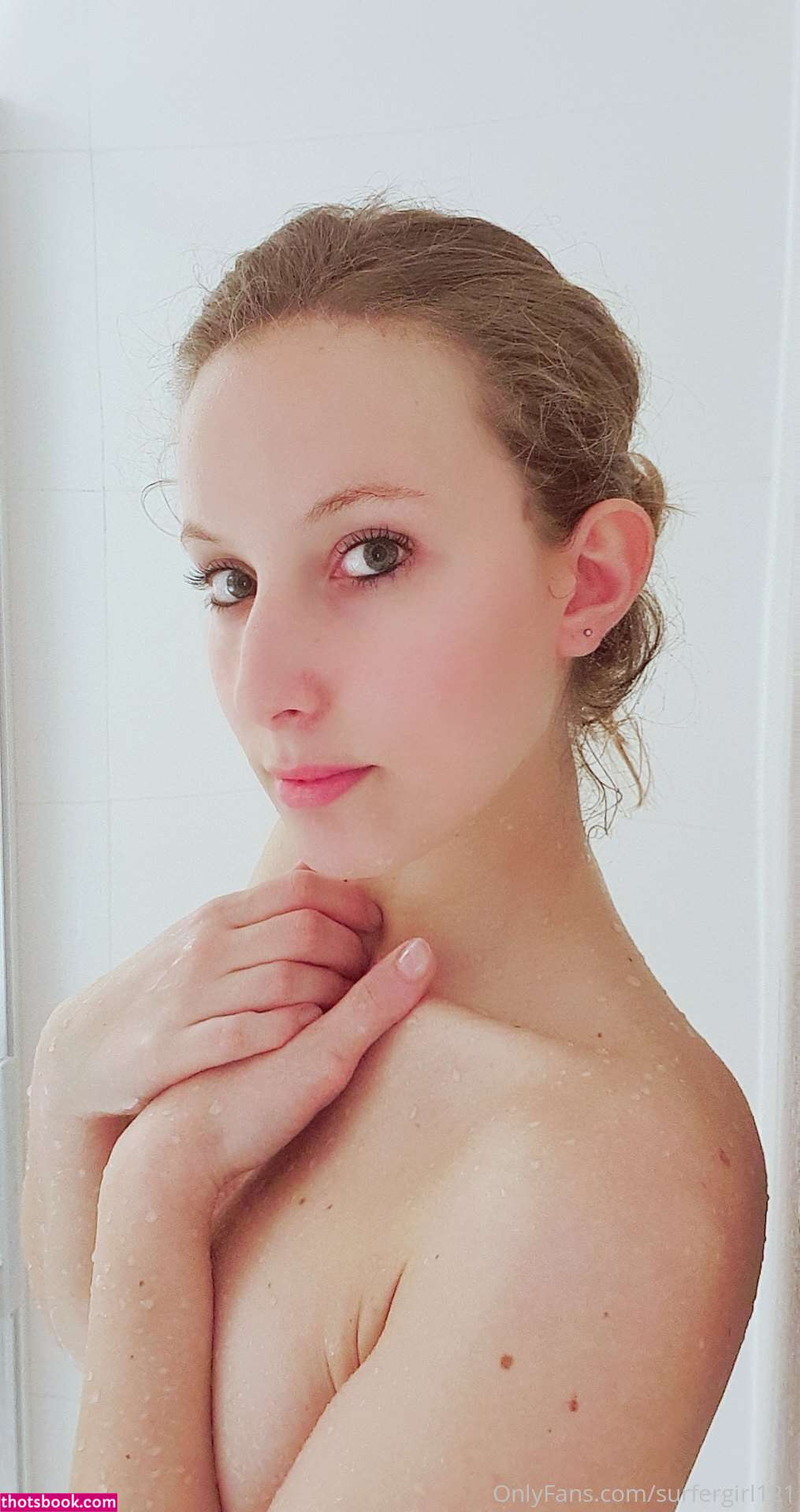 Allie Surfer Photo #54