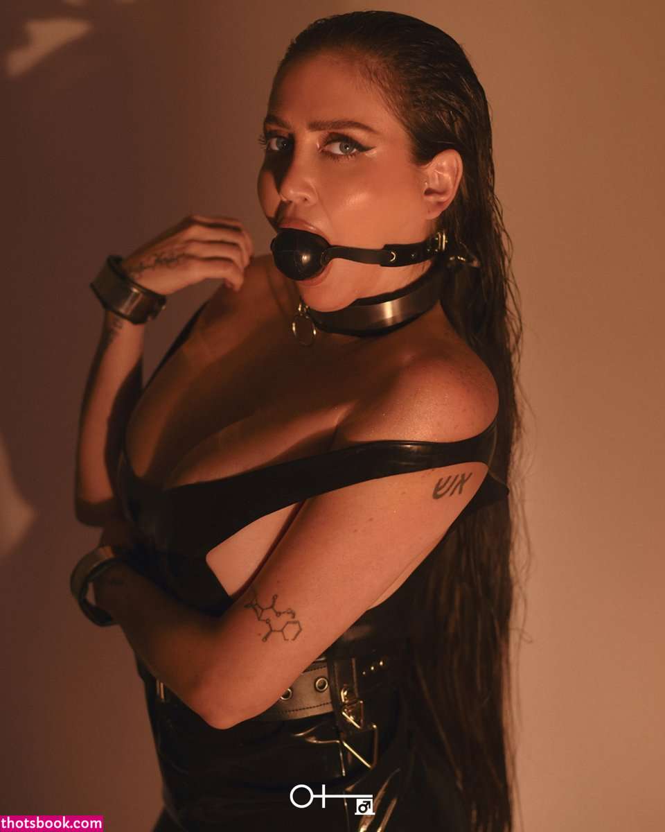 Celia Lora Photo #310