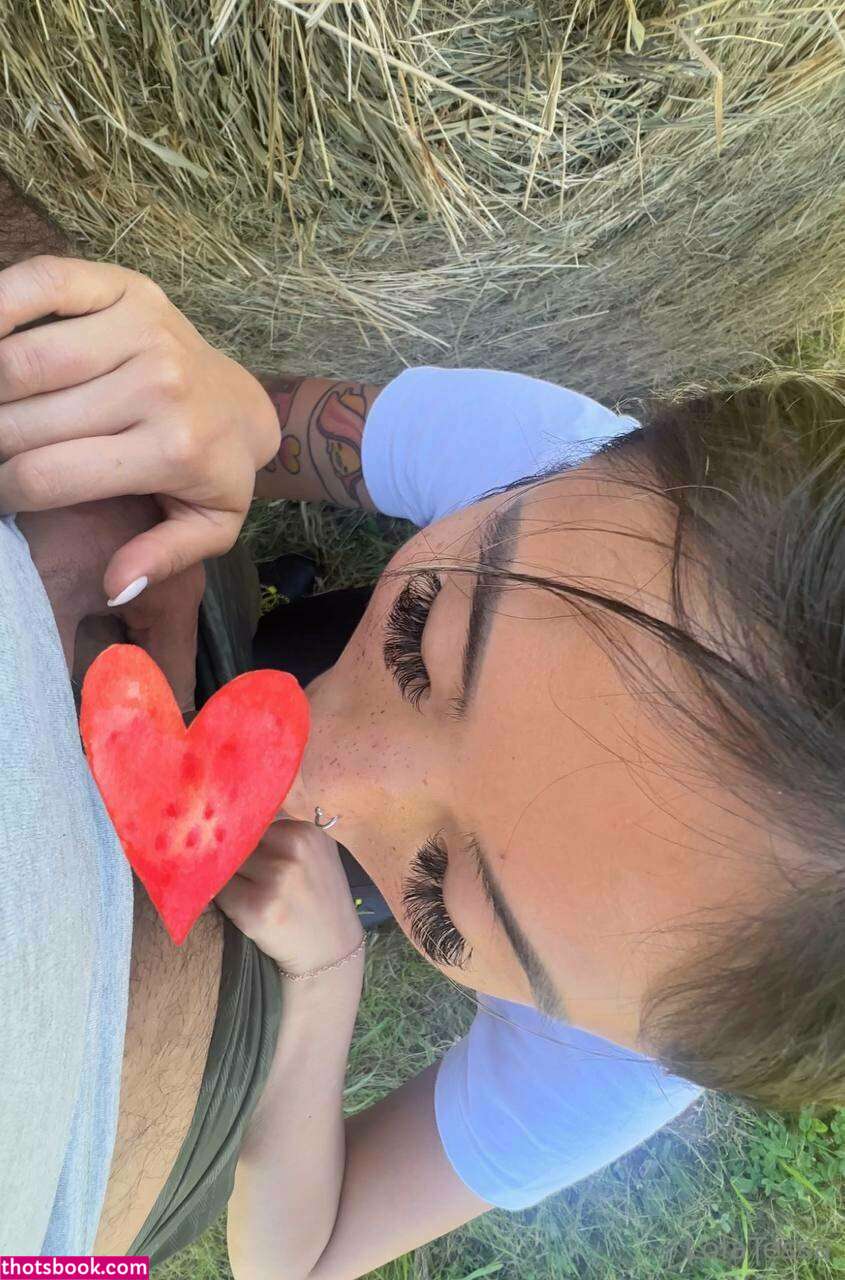 Lola Tessa Photo #165