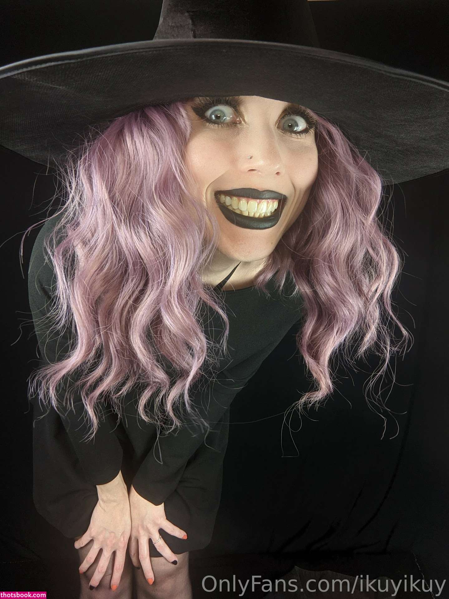 Ikuy Cosplayer Photo #51