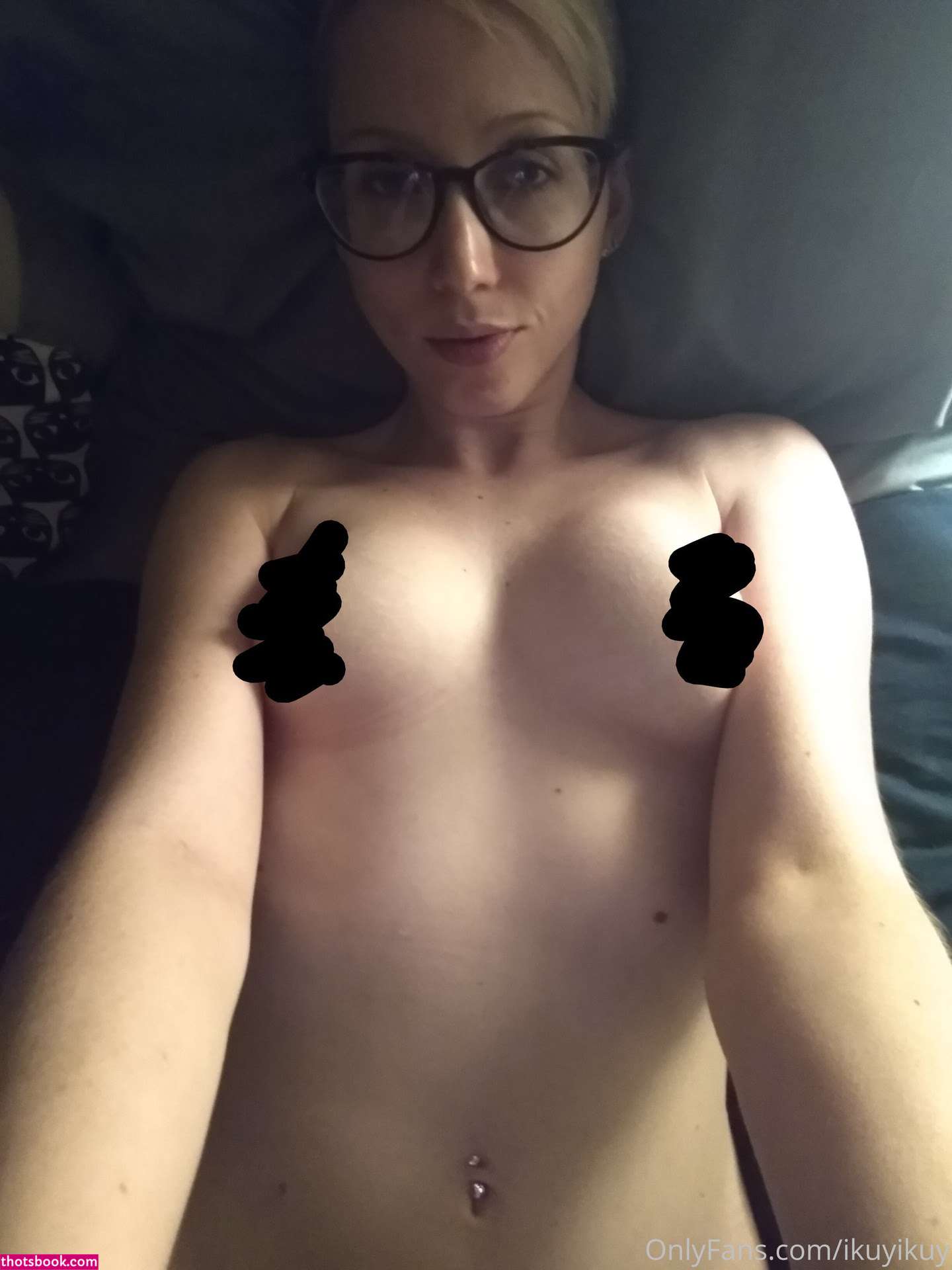 Ikuy Cosplayer Photo #66