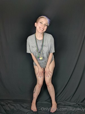 Ikuy Cosplayer Photo #44