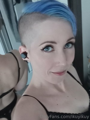 Ikuy Cosplayer Photo #58