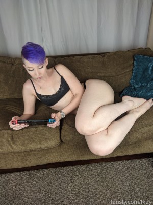 Ikuy Cosplayer Photo #144