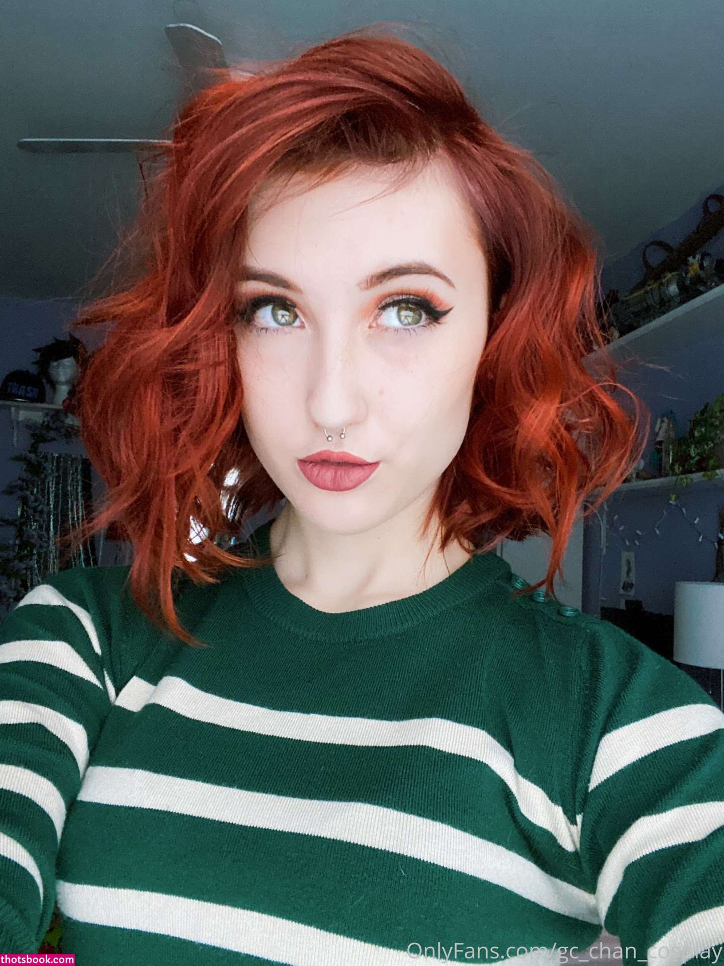 Gillian Foxglove Photo #26