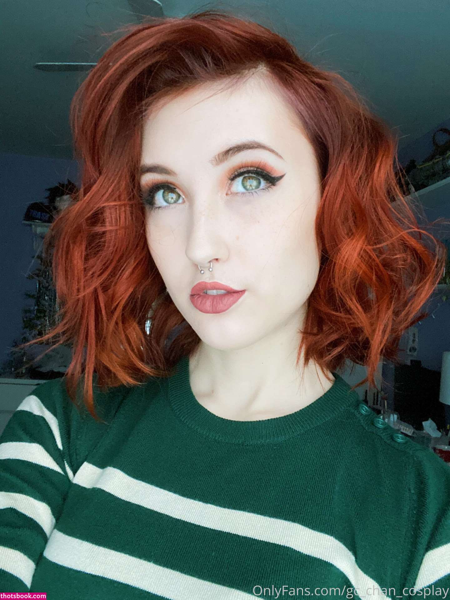 Gillian Foxglove Photo #29