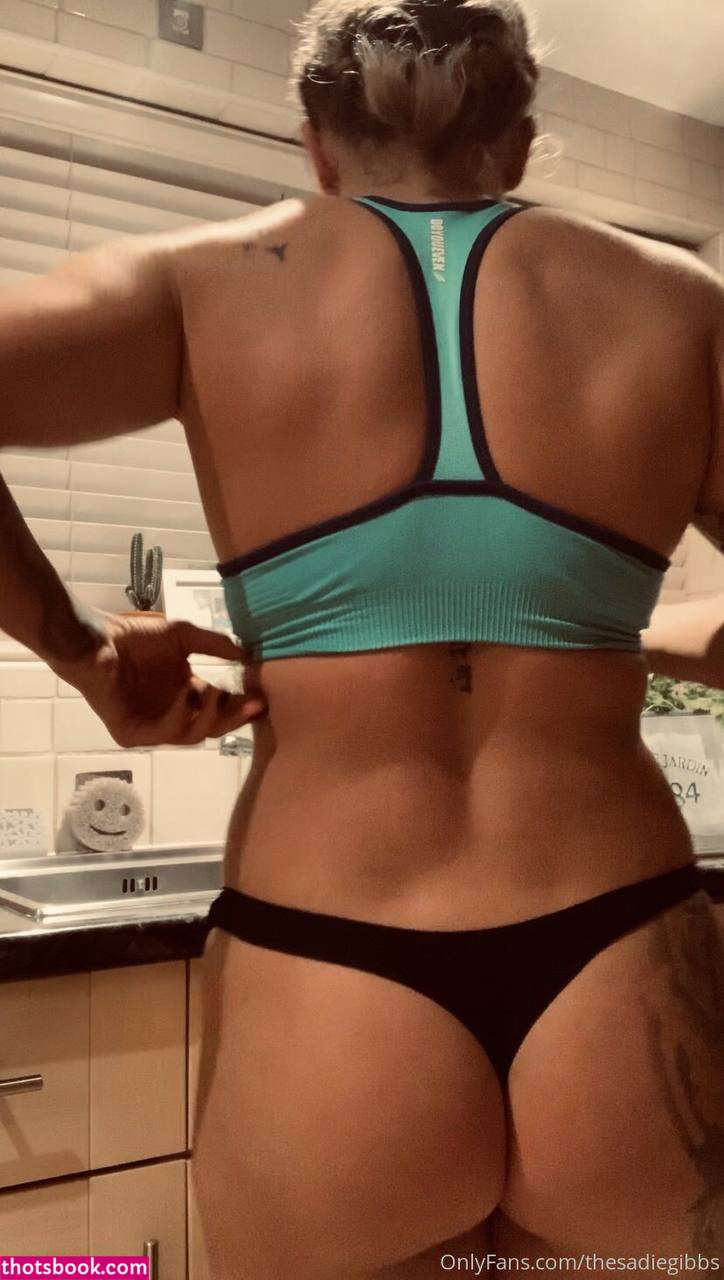 Sadie Gibbs Photo #6