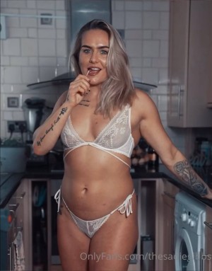 Sadie Gibbs Photo #20