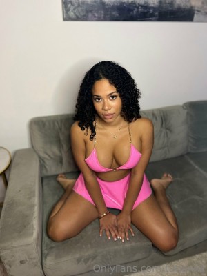 Tatiana Venezuelanvixen Photo #60