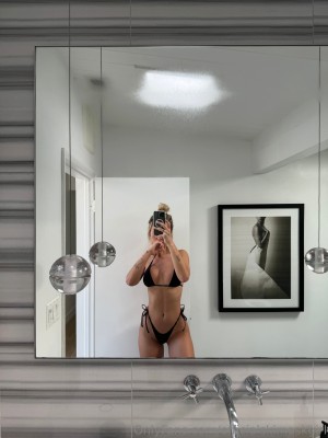 Briana Armbruster Photo #499