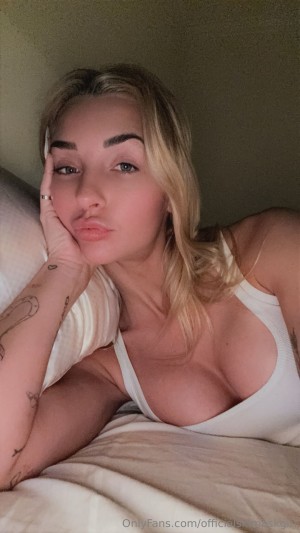 Briana Armbruster Photo #501