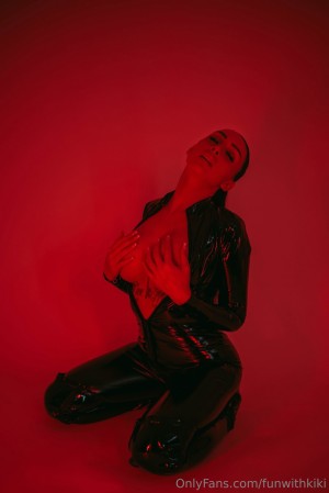 Kiki Daniels Photo #162