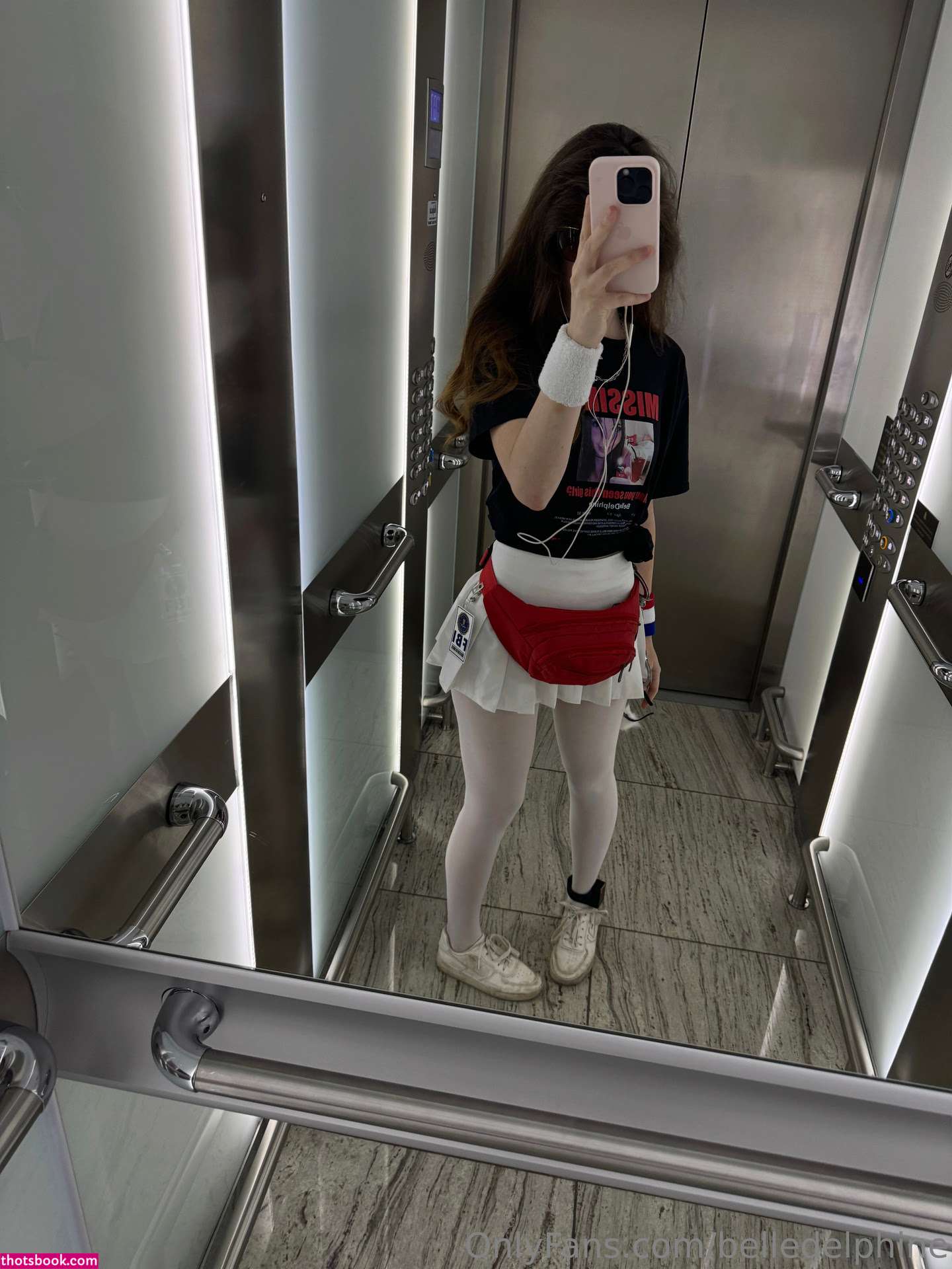 Belle Delphine Photo #7877