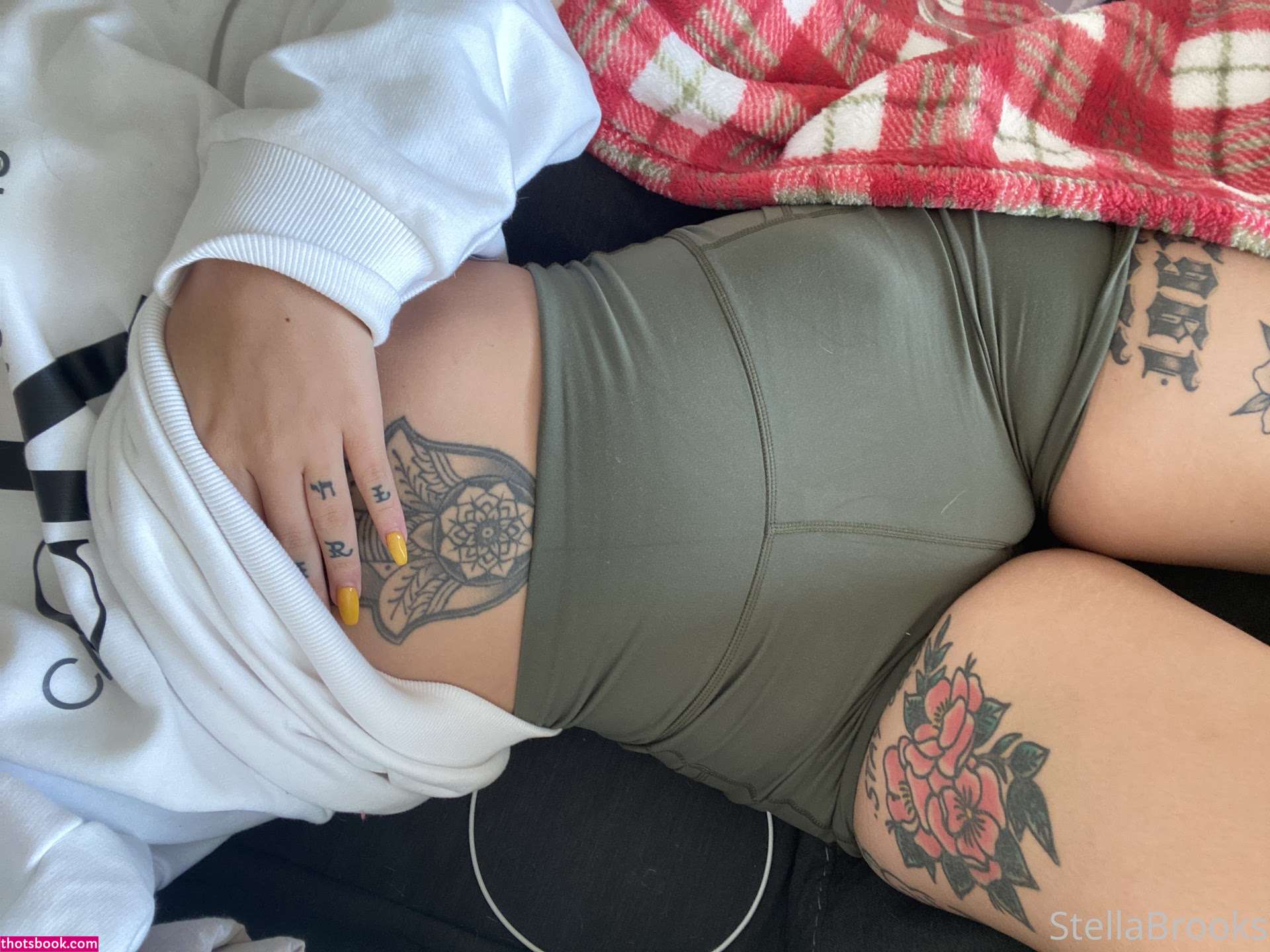 Stella Brooks Photo #28