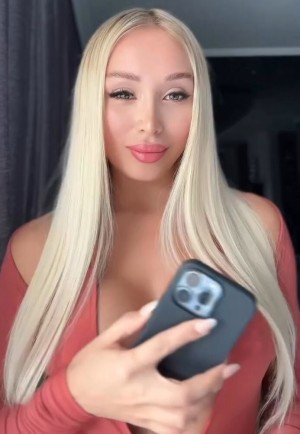 Daniella Chavez Photo #124