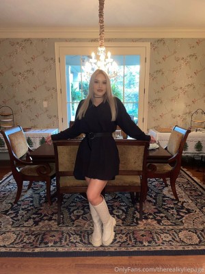 Kylie Page Photo #164