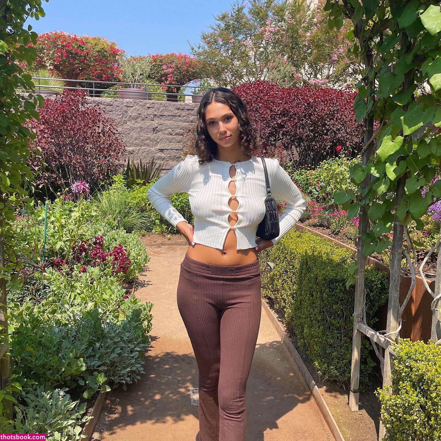 Maia Serena Photo #3