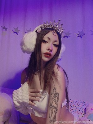 mooniebjones Photo #105