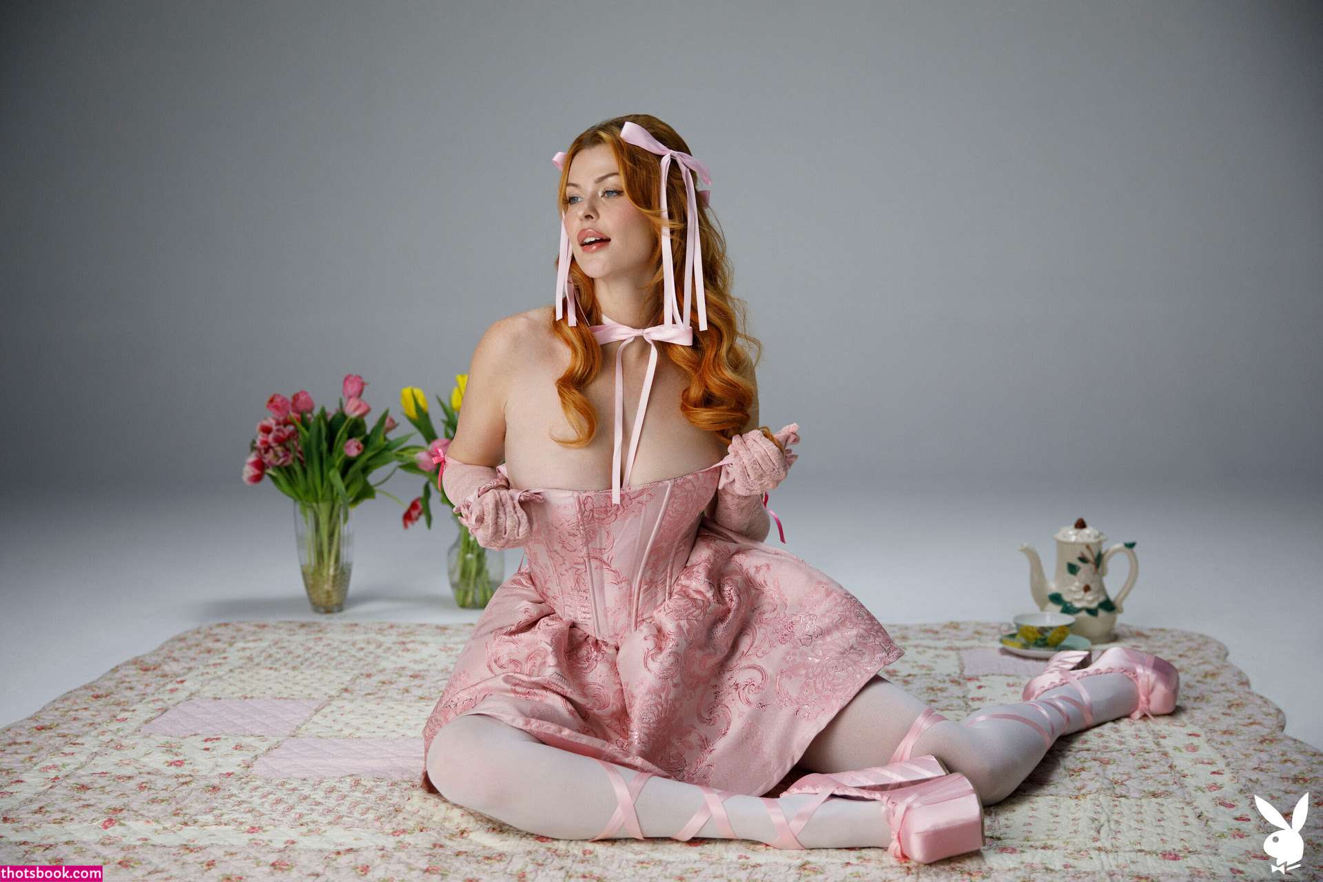 Elly Clutch Photo #395