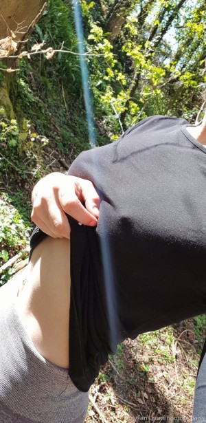 Hoopsydaisy Photo #60