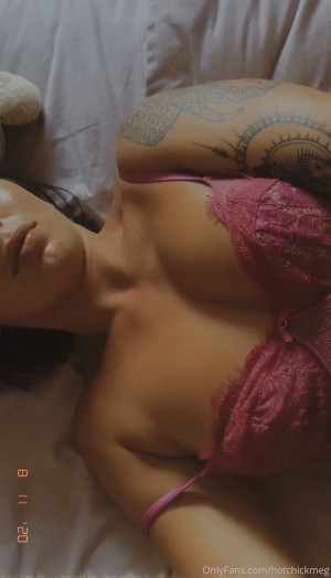 hotchickmeg Photo #44