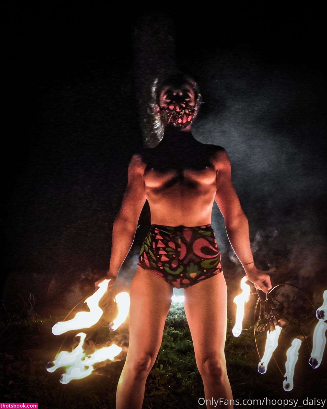 Hoopsydaisy Photo #133