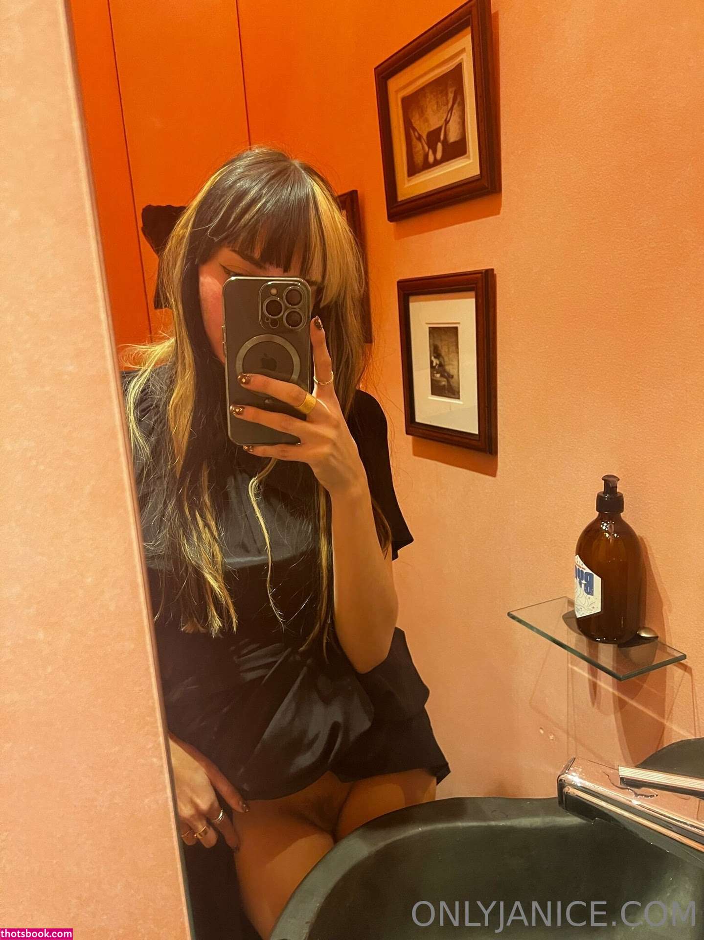 Janice Griffith Photo #259