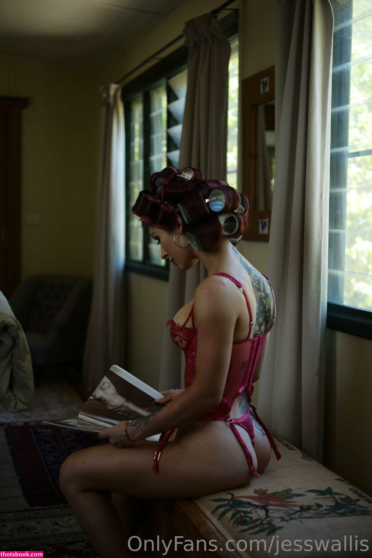 Jess Wallis Photo #69