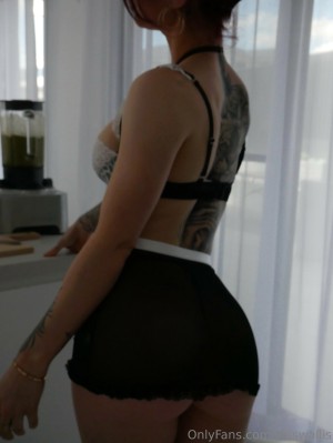 Jess Wallis Photo #118