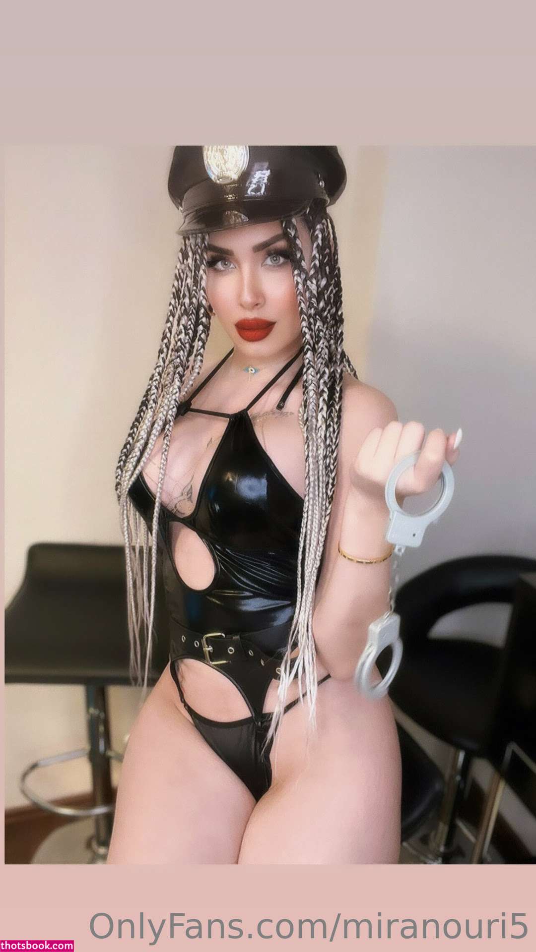 Mira Nouri Photo #90