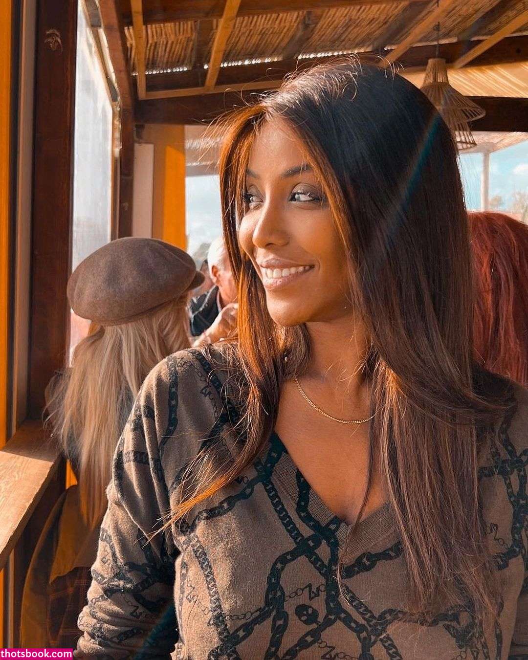 Ainett Stephens Photo #2