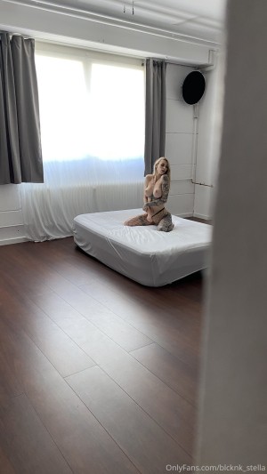 Blcknk Stella Photo #76