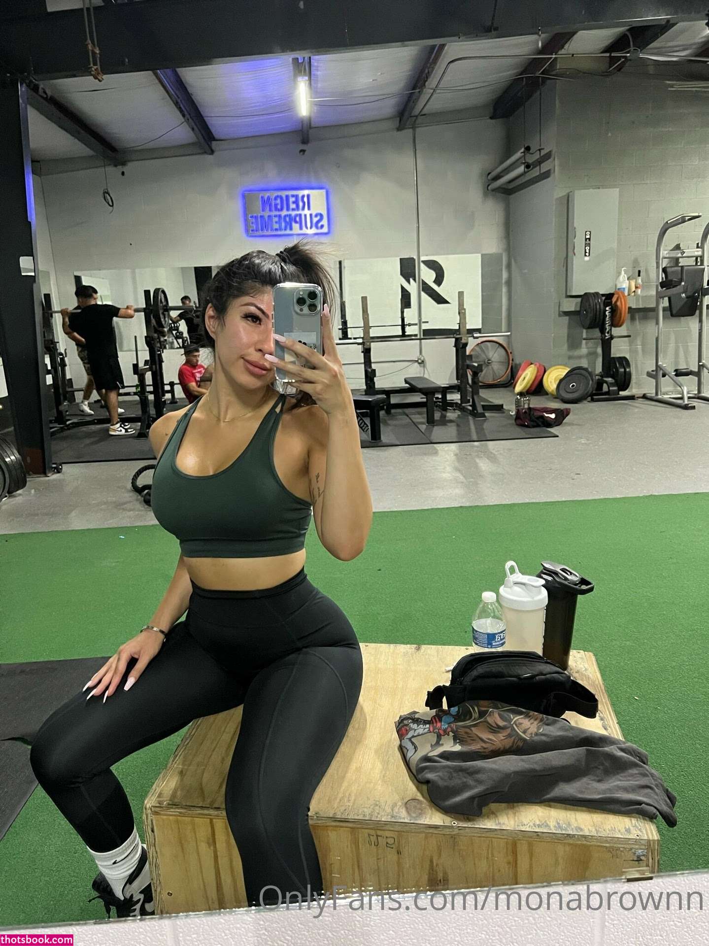 Mona Rhazi Photo #76