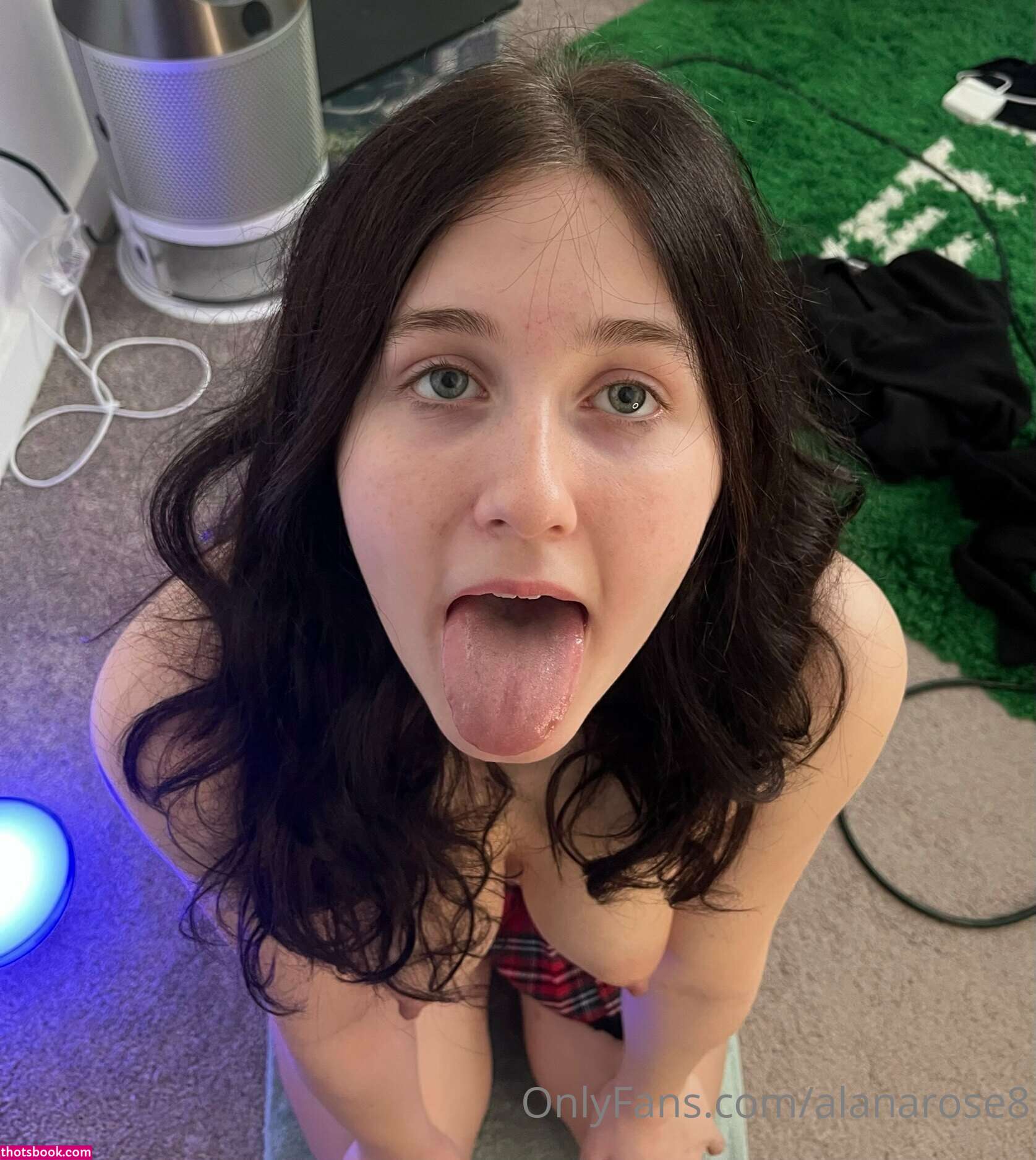 Alanarose8 Photo #132